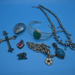 Lot of jewelry